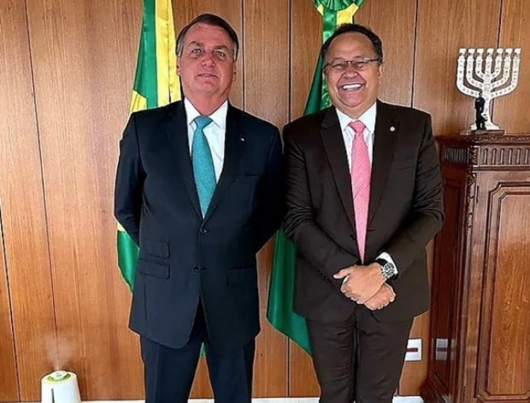 Bolsonaro ao lado de Silas Câmara - Foto: Reprodução/Instagram