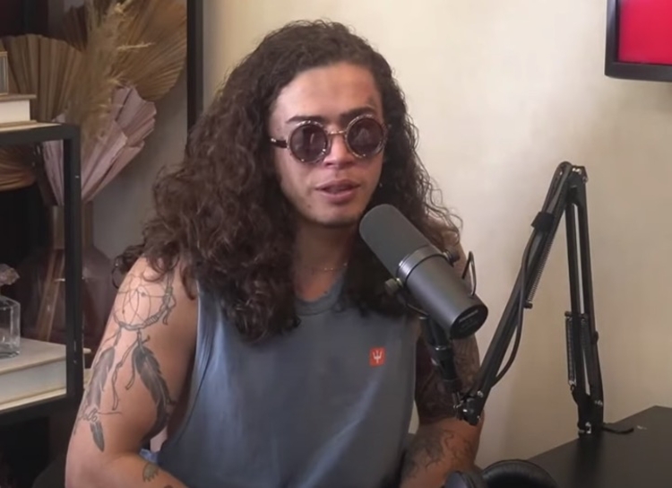 Whindersson foi entrevistado no PodDelas - Foto: Reprodução/Youtube