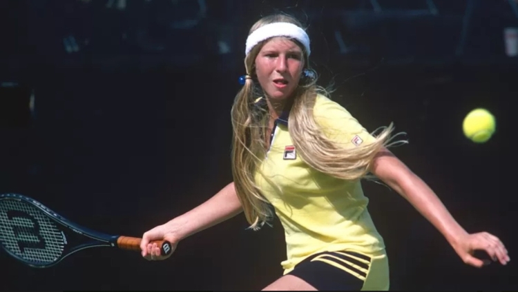Andrea Jaeger em ação no US Open de 1980 -  Imagem: Focus On Sport/Getty Images