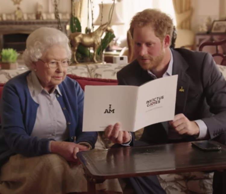 Elizabeth e Harry - Imagem/Arquivo: BBC News/Youtube 