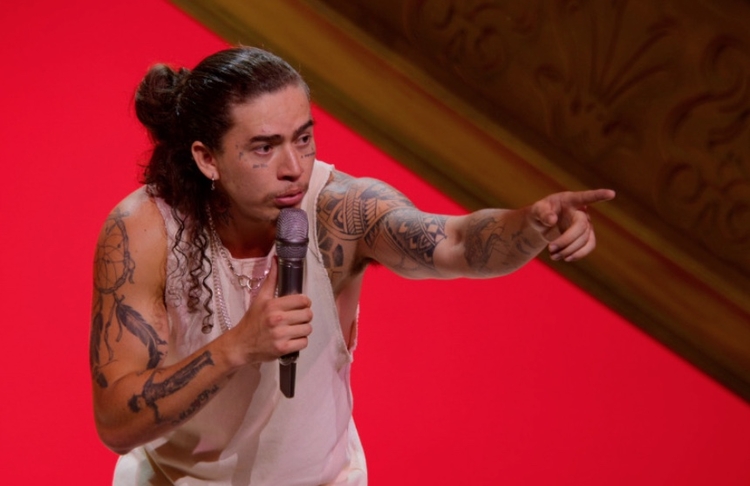 Whindersson no Teatro Amazonas, em Manaus, onde gravou o seu mais recente show, 'É De Mim Mesmo', especial para a Netflix. Foto: Reprodução