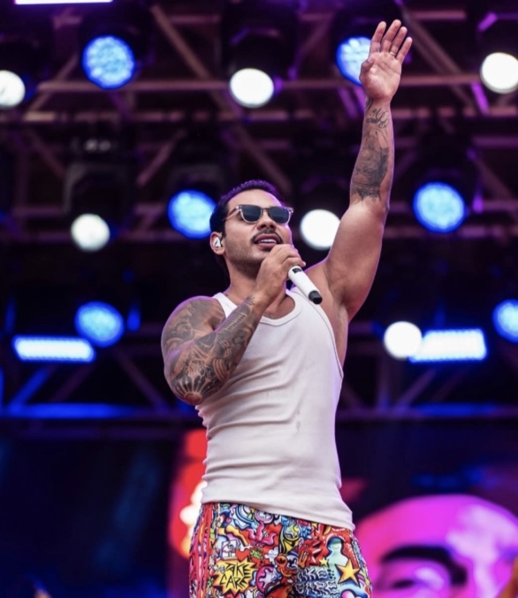 A programação é gratuita e promete uma noite embalada pelo melhor do pagode ao vivo. - Foto: Divulgação