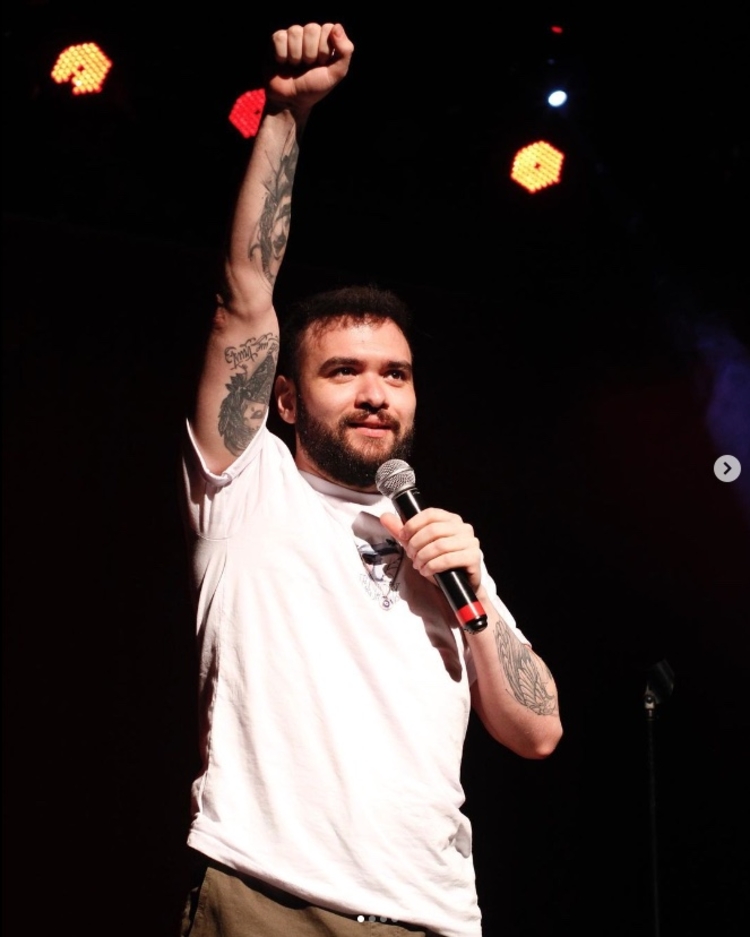 Foto: Reprodução/Instagram @tiagosantineli