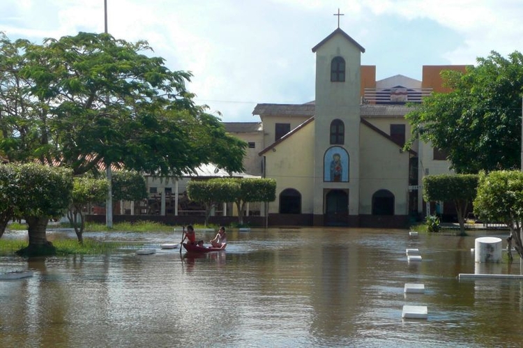 Sede do município sofre com enchente - Foto: Eustáquio Libório - 2009
