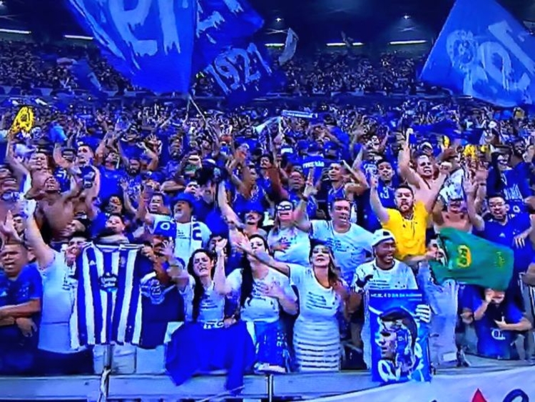 Cruzeiro volta a vencer e agora se prepara para festa final no