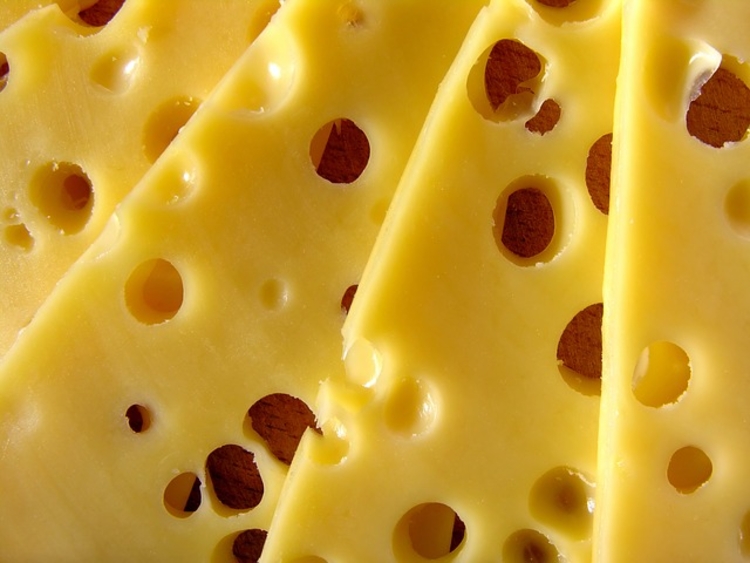 Foto: Pixabay / Comer queijo antes de deitar ajuda a dormir