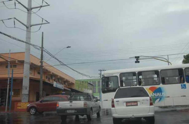 Semáforos apagados complicam o trânsito - Foto: Divulgação 