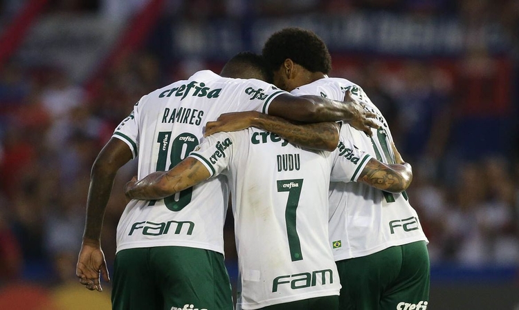 Jogadores comemoram gol - Foto: Cesar Greco/Palmeiras