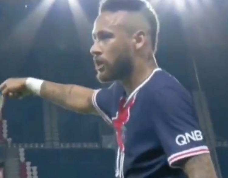 Jogador foi expulso da partida/ Foto: Reprodução Twitter