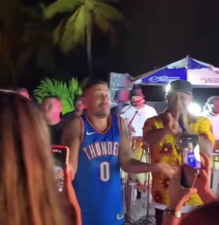 Carlinhos Maia comemora 20 milhões de seguidores no Instagram com festança. Foto: Reprodução/Instagram