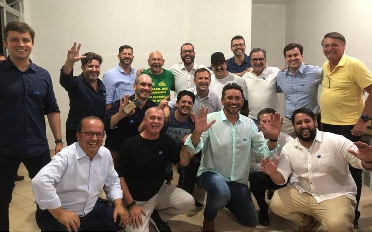 Ratinho, Bolsonaro, Luciano Hang e outros participaram de jantar em Santa Catarina 