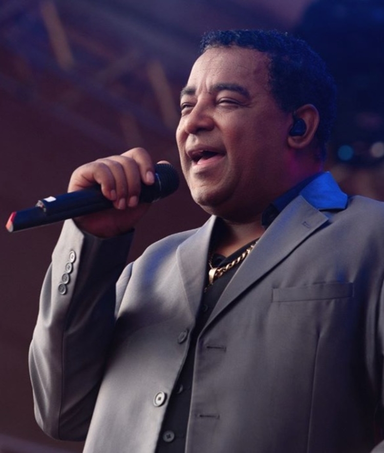 Vocalista do grupo namorou com Luiza Ambiel na década de 90 - Foto: Reprodução/ Internet