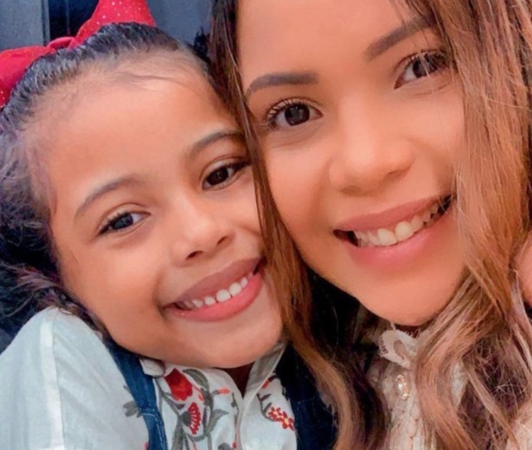 Amanda Wanessa e a filha Mel - Foto: Reprodução/ Instagram