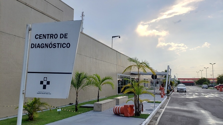 Médicos vão informar família sobre paciente por telefone - Foto: Paulo Bahia/SES-AM