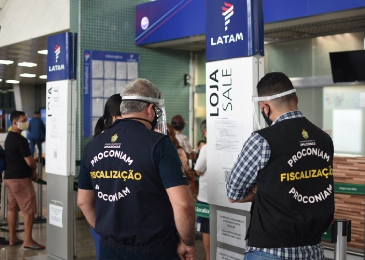 Apenas um guichê da Latam estava atendendo no aeroporto - Foto: Divulgação