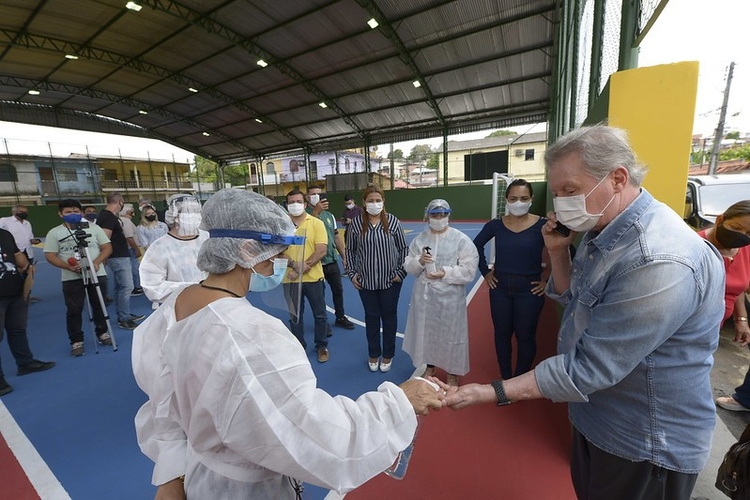 Além do esporte, quadra deve juntar pessoas, diz Arthur Virgílio -  Foto: Alex Pazuello/Semcom