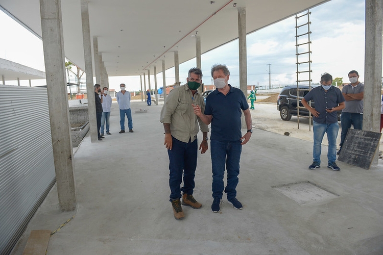 Arthur Virgílio garante entrega do T6 em dezembro - Foto: Alex Pazuello/Semcom