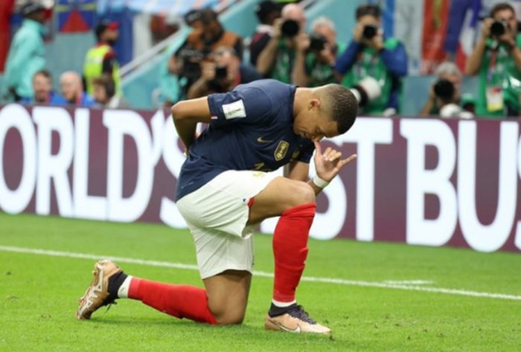Mbappé marca dois e está entre artilheiros - Foto: Divulgação/França
