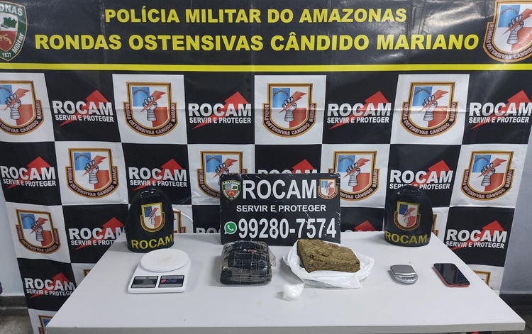 Drogas estavam dentro de mochila - Divulgação Polícia Militar/AM