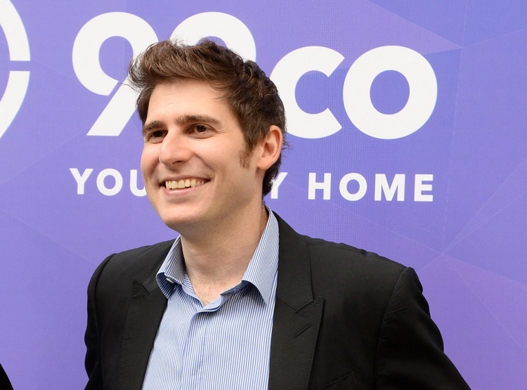 Jovem bilionário mora em Singapura com a mulher e o único filho. Foto: Reprodução/ Pixabay