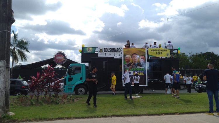 Carro de som durante uma das últimas manifestações a favor de Bolsonaro. Foto: Reprodução/ Redes social