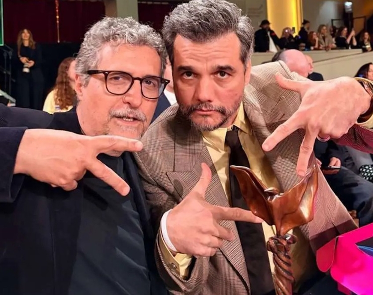 Kleber e Wagner comemoraram - Foto: Reprodução Instagram/Kleber Mendonça Filho