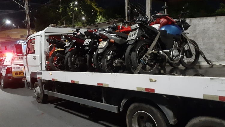 10 motos foram apreendidas - Foto: Divulgação/PMAM