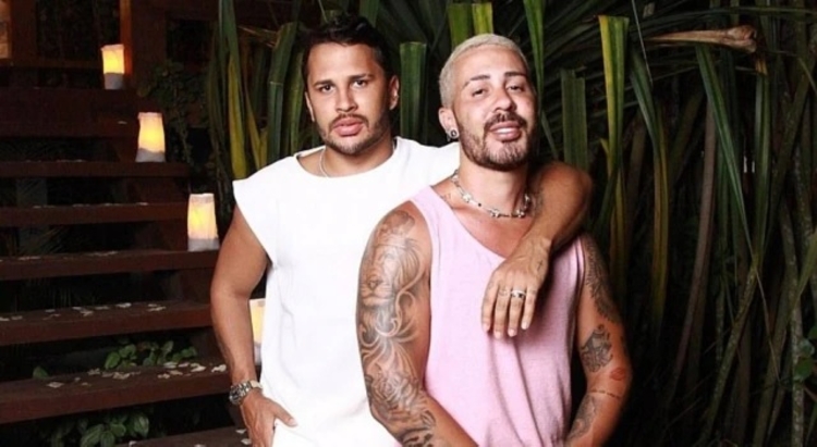 Lucas Guimarães e Carlinhos Maia tiveram o apartamento invadido em maio. Foto: Instagram/@carlinhosmaiaof