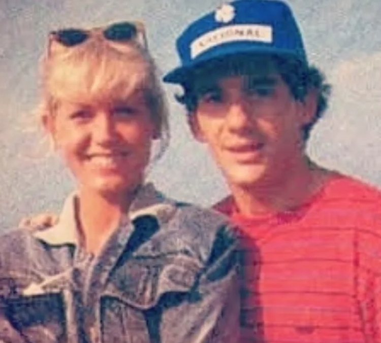 Xuxa e Senna namoraram por 2 anos - Foto: Reprodução