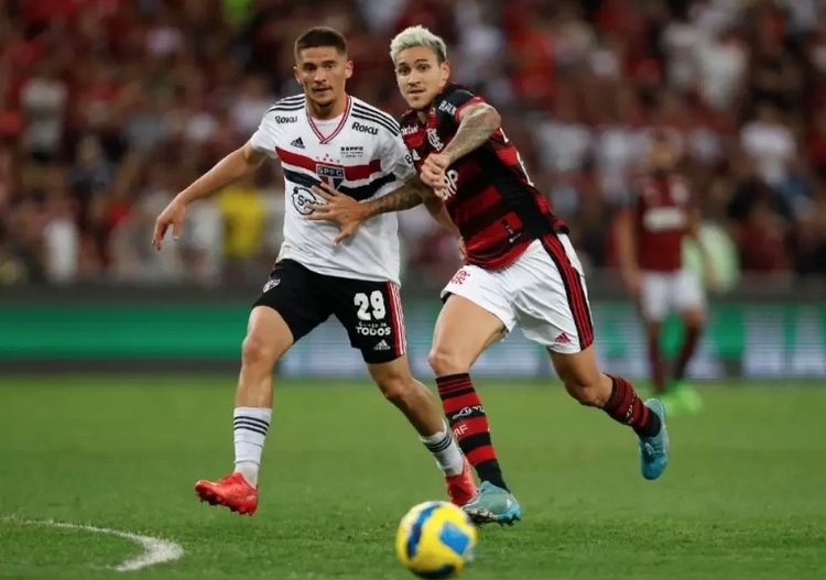 A Gazeta  São Paulo decide final da Copa do Brasil contra o