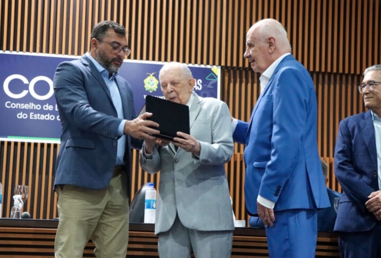 Wilson Lima, Hugo Menezes e Serafim Corrêa - Foto: Bruno Leão/Sedecti