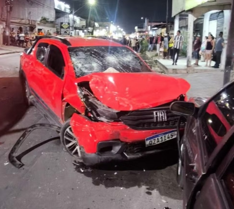 Carro de motorista que atropelou e matou idosa durante perseguição em Manaus - Foto: Divulgação/PMAM