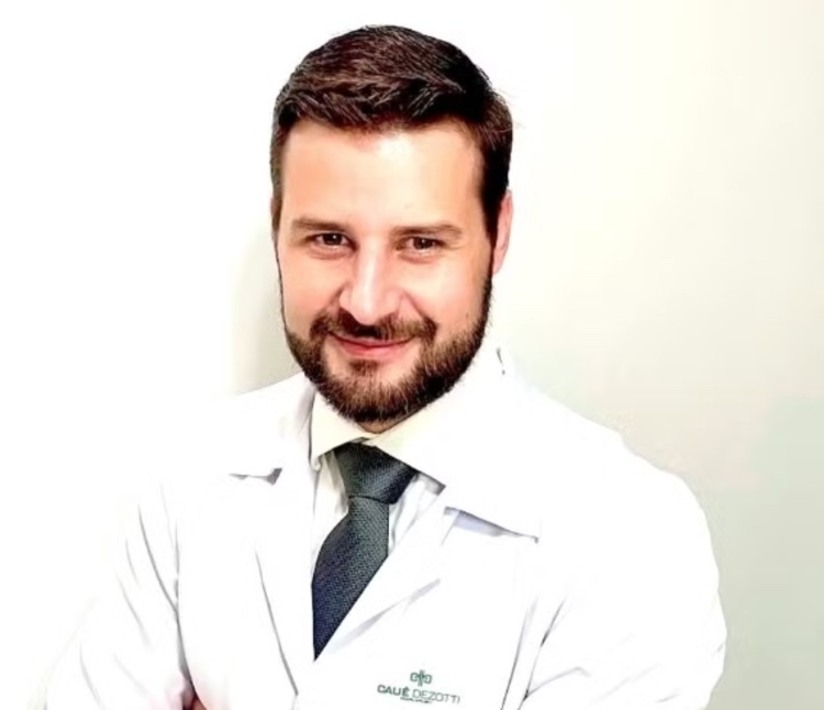 Cauê Brunelli Dezotti, de 38 anos, morreu em Lima, no Peru, após bater a cabeça durante um passeio turístico em um ônibus de dois andares — Foto: Reprodução/Instagram