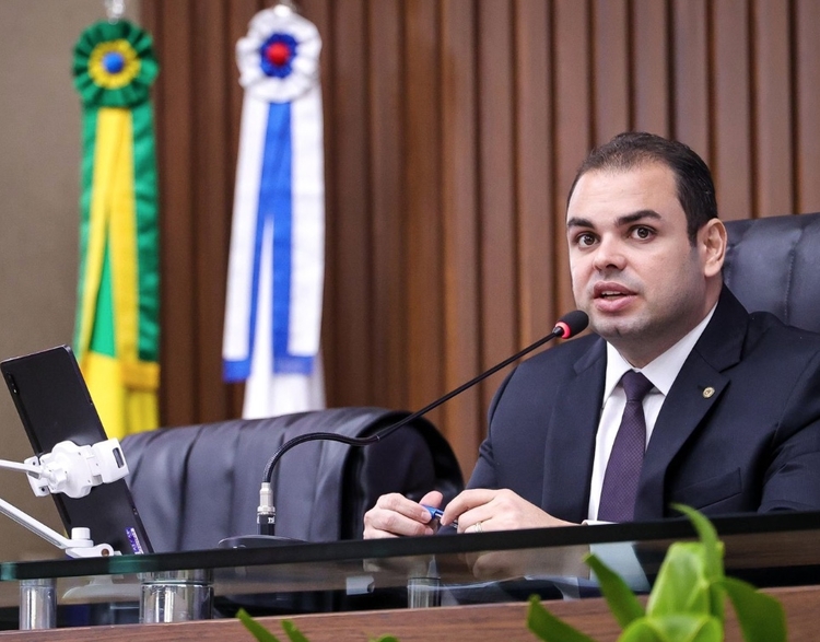 Autor do projeto, presidente da Aleam, deputado Roberto Cidade - Foto: Reprodução/Aleam