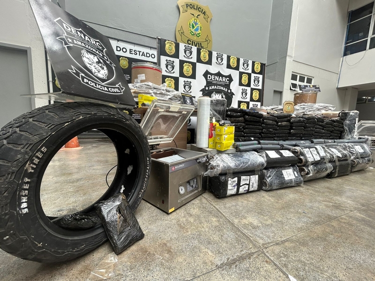 Droga apreendida - Foto: Jander Robson/Portal do Holanda