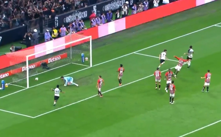 No finalzinho saiu o gol - Foto: Reprodução TV Globo