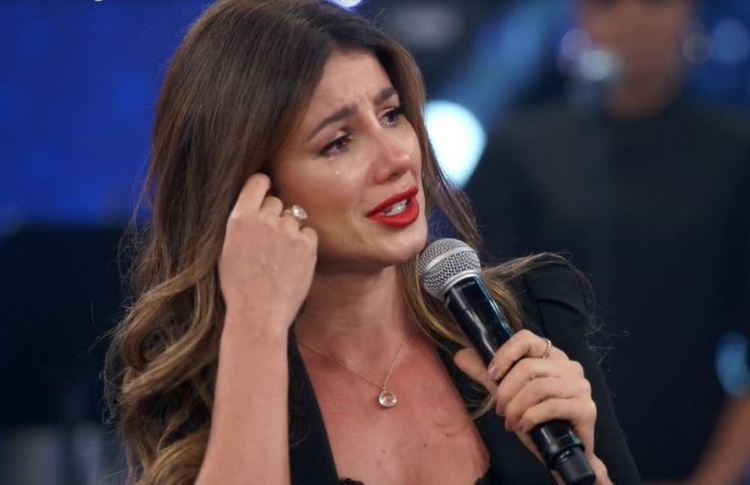Paula Fernandes se emociona ao falar de Marília Mendonça - Foto: Globo