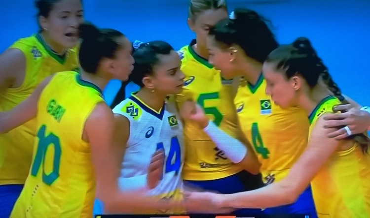 As meninas do Brasil correram atrás - Foto: Reprodução