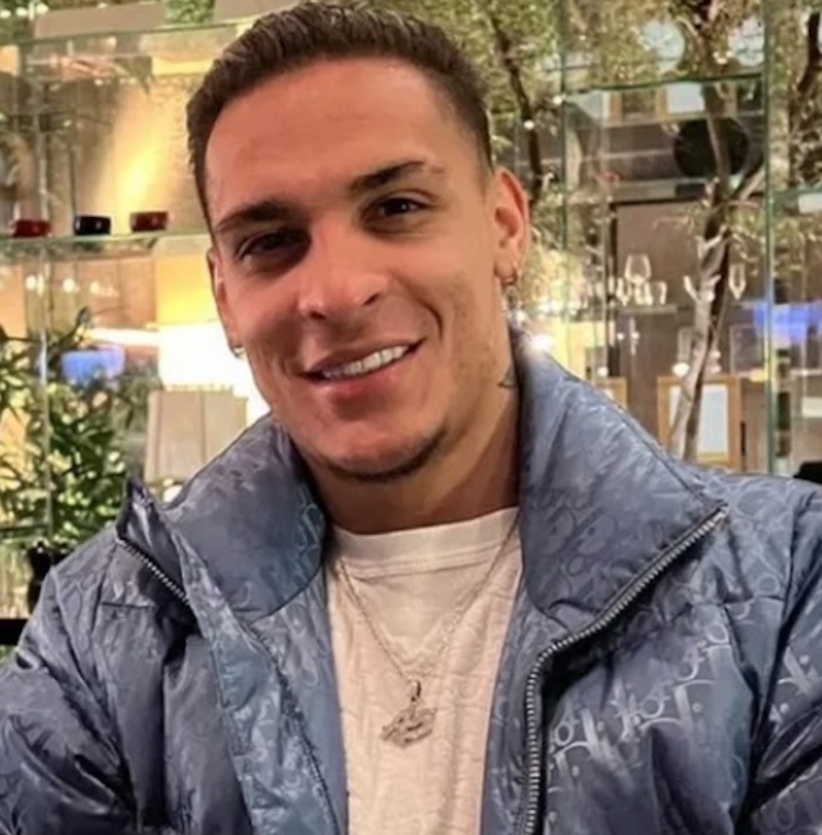 Antony falou pela primeira vez sobre acusação - Foto: Reprodução/Instagram