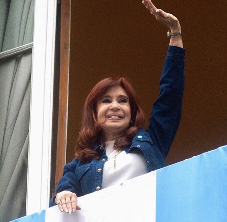 Cristina Kirchner - Foto: Reprodução X/Cristina