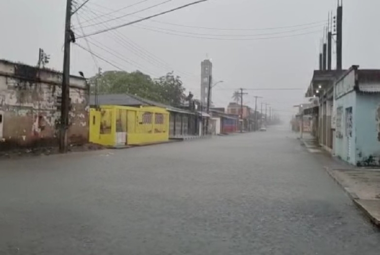 Chuva em Parintins - Foto: Reprodução/Redes sociais