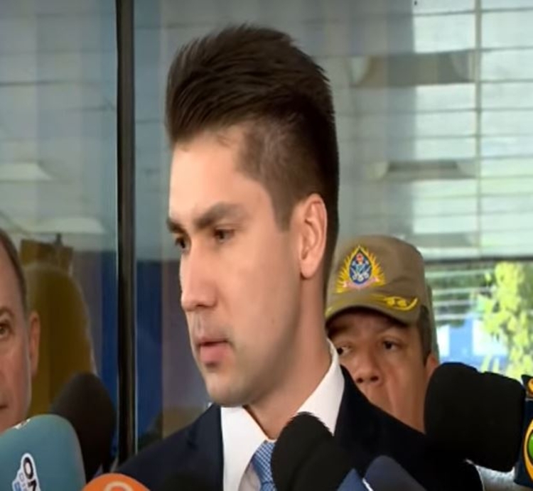 Atos diz que Luiz tinha treinamento e fez tudo certo - Foto: Reprodução