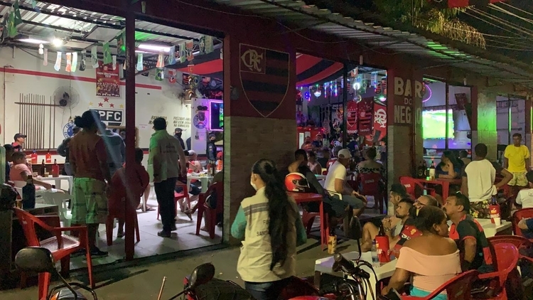 Bares e restaurantes ficam liberados aos domingos até as 22h. Foto: Divulgação/SSP-AM