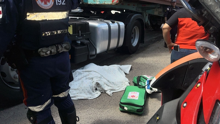 Mulher foi esmagada - Foto: Jander Robson/Portal do Holanda