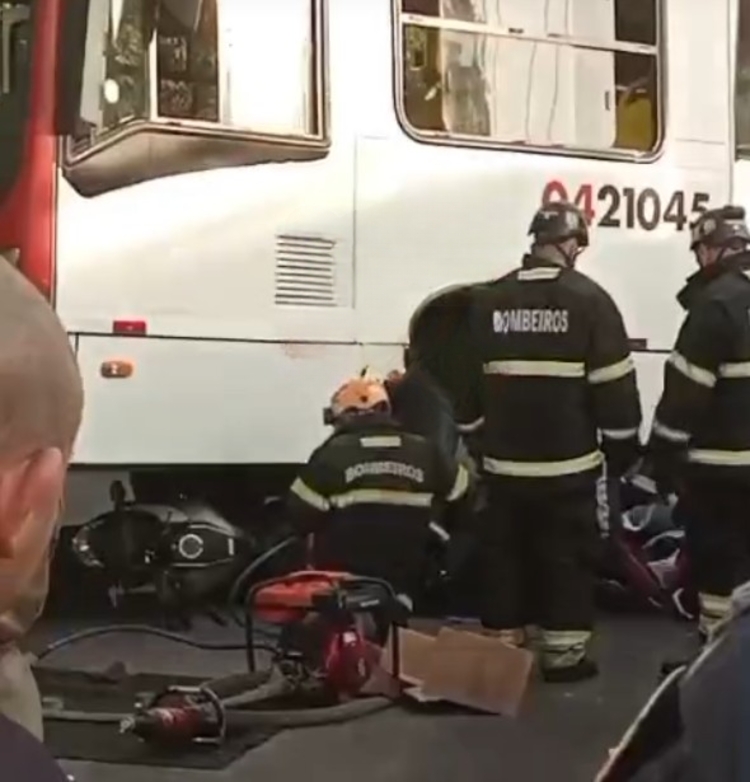 Vítimas tiveram pernas esmagadas - Foto: Divulgação