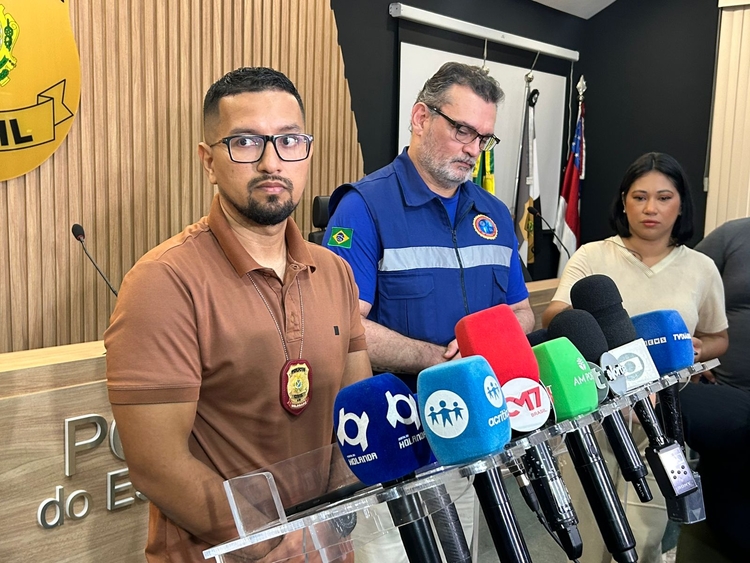 Delegado e perito - Foto: Jander Robson/Portal do Holanda