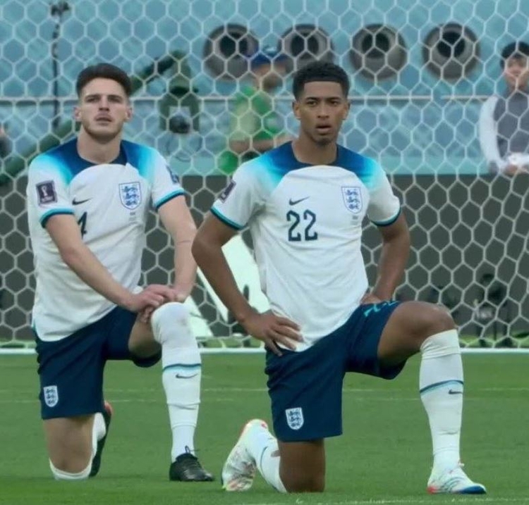 Ingleses protestaram contra decisão da Fifa - Foto: Reprodução/Twitter