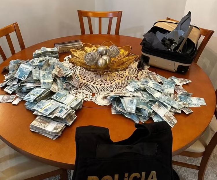Dinheiro apreendido - Foto: Divulgação PF