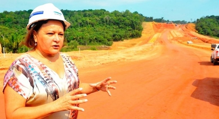 Waldívia Alencar em inauguração de obra. Foto: Divulgação/ Secom