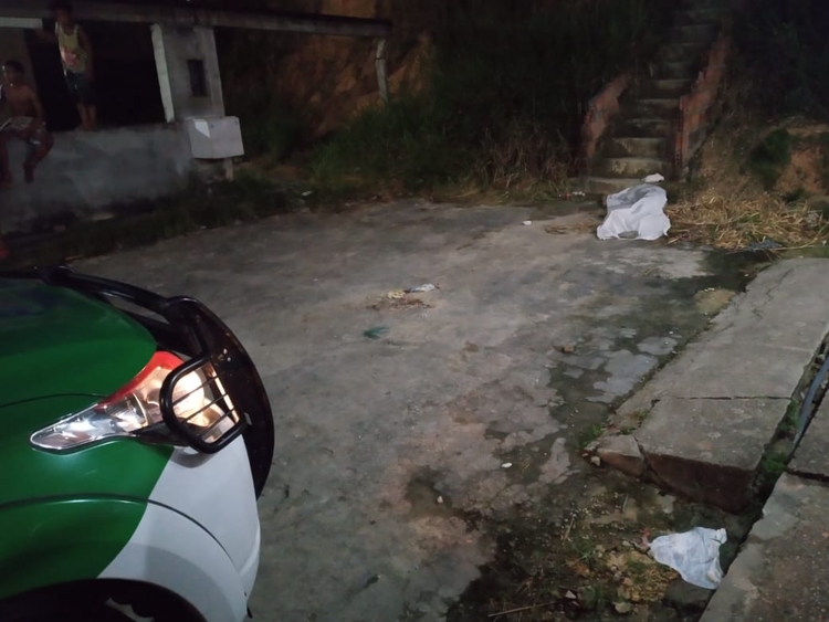 Segundo baleado morreu ao cair em um escadão - Foto: Caio Guarlotte